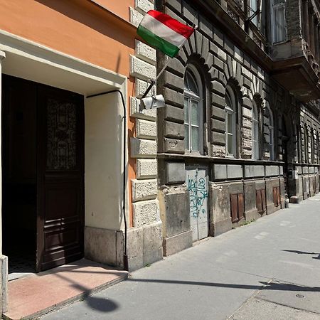 Charming & Cozy Stylish Apartment In The Heart Of Budapest Exterior photo
